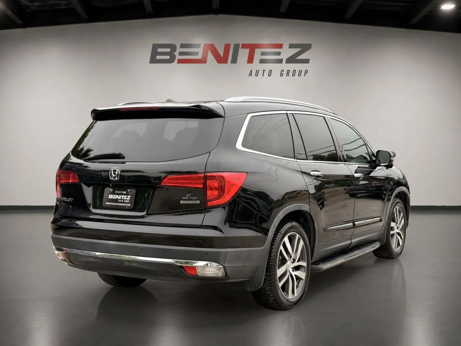 2016 Honda Pilot 2WD Touring's photo
